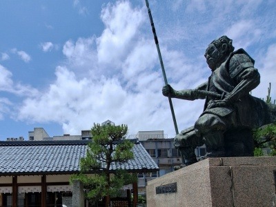 福井の礎を築いた戦国時代の猛将・柴田勝家の生涯をたどる