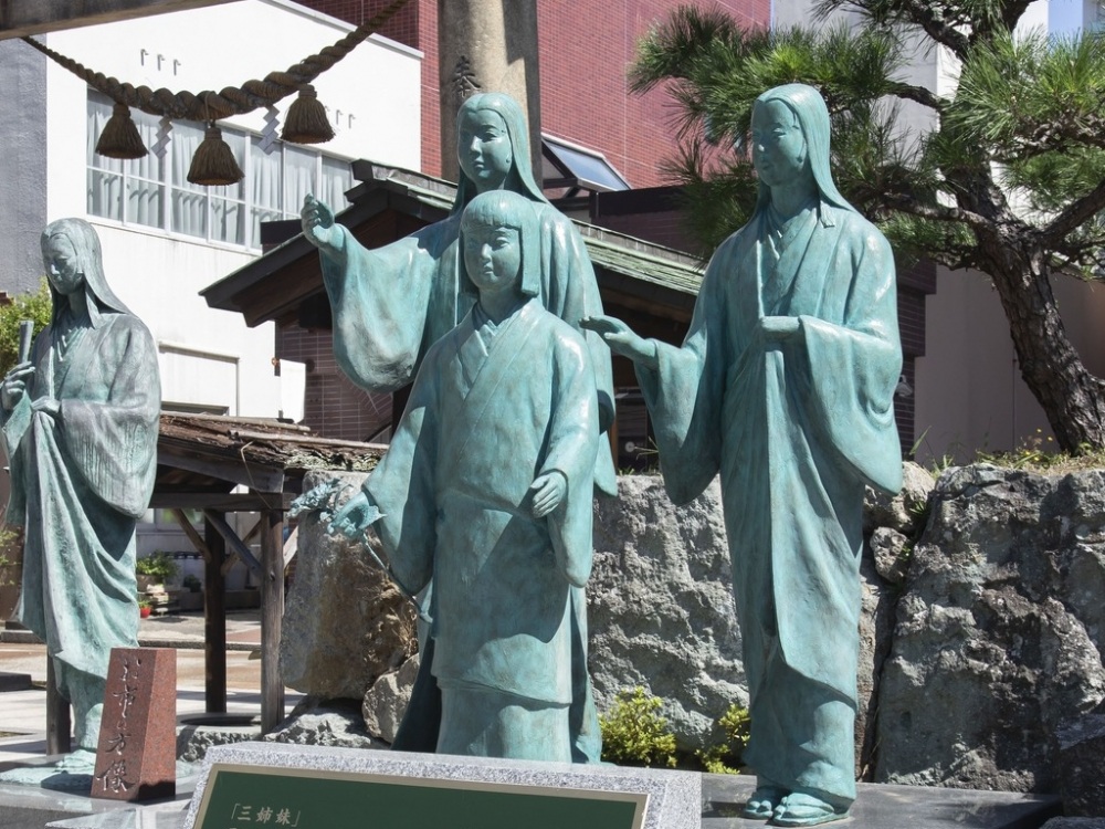【柴田神社】猛将「柴田勝家」、信長の妹「お市」ゆかりの地。歴史と魅力をご紹介します！｜特集｜福いろ|福井市公式観光サイト 名所/グルメ/お土産 ...