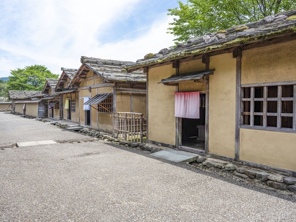 一乗谷朝倉氏遺跡とは？日本のポンペイと呼ばれる貴重な遺跡は、大河ドラマ「麒麟がくる」にも登場しました｜特集｜福いろ|福井市公式観光サイト 名所 ...