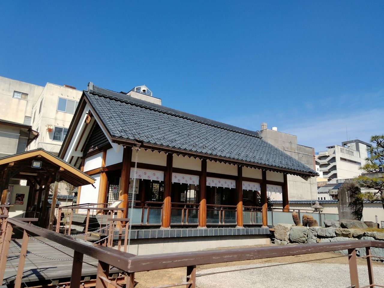 柴田神社（北庄城址）