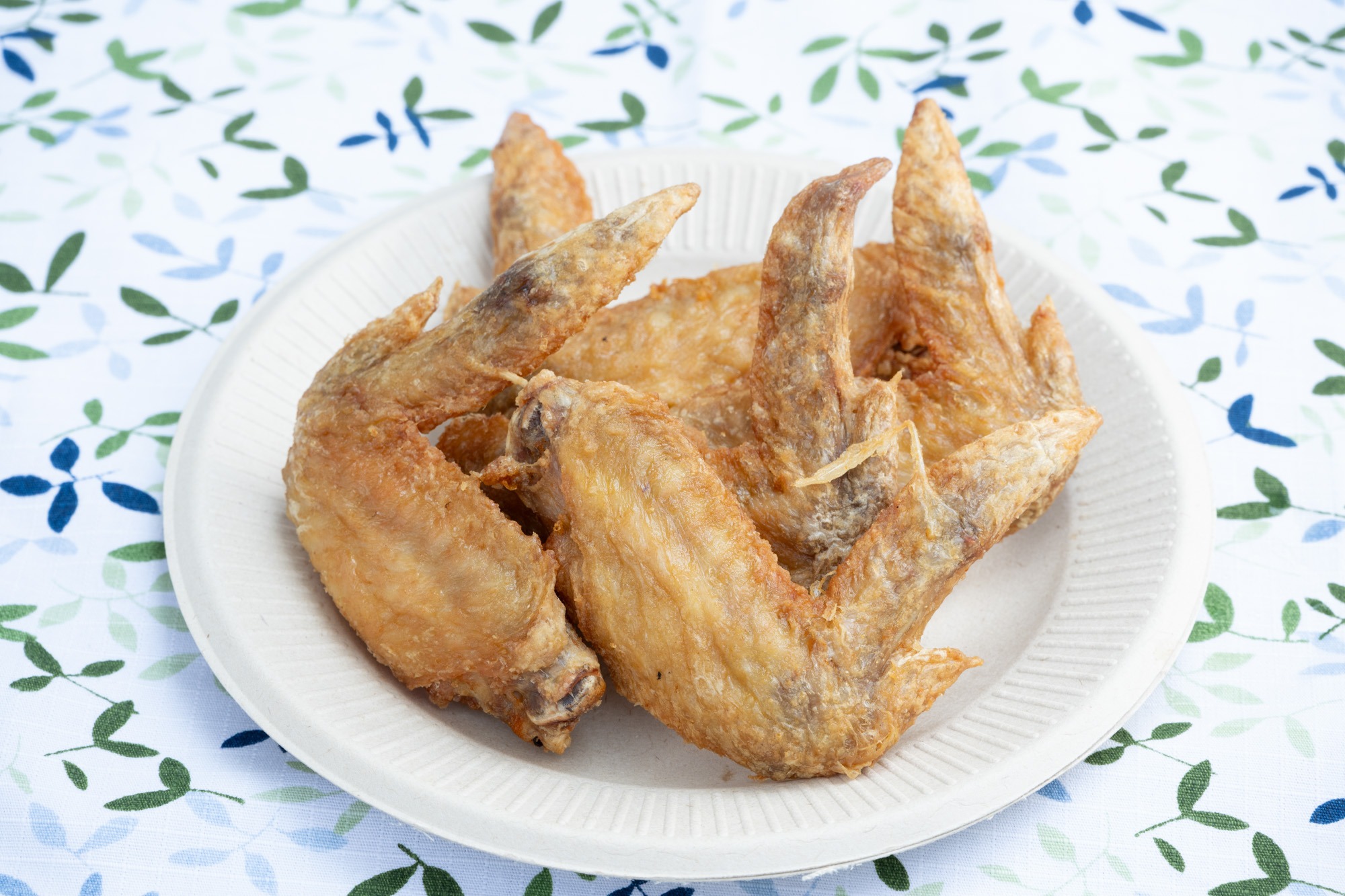 鶏手羽は熱々をいただきました