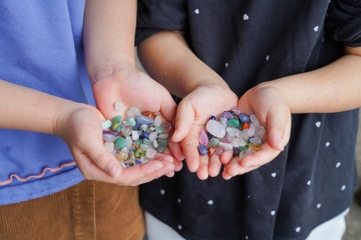 雨の日も快適！あわら市の新スポット「トレジャーマイニング」で宝石発掘体験