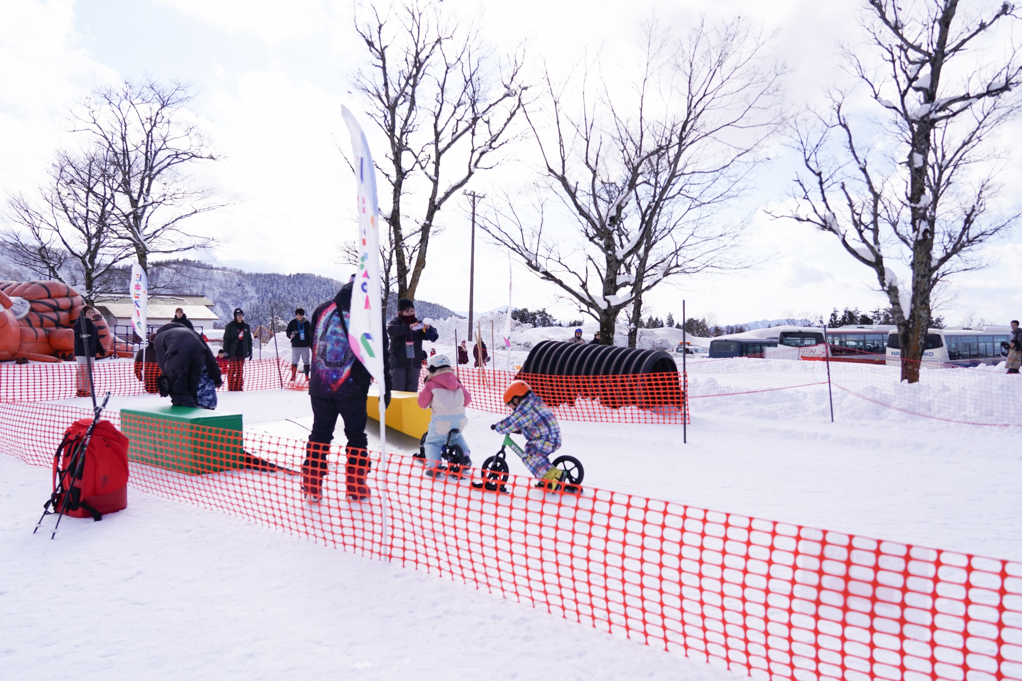 ストライダーコースで雪の上を走ろう！