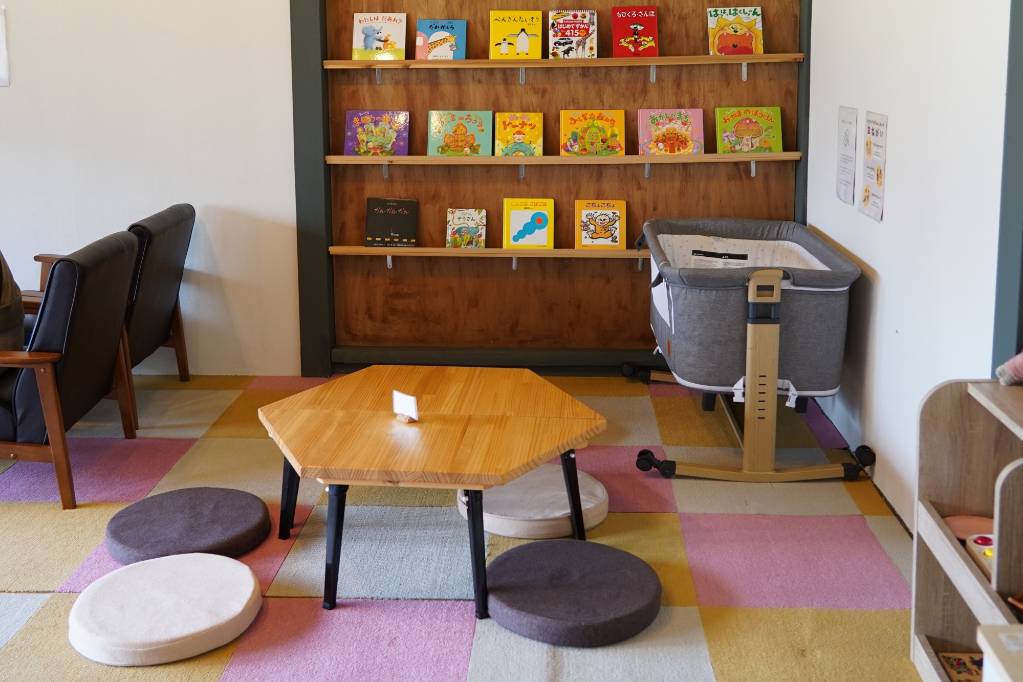 子連れも安心な座敷コーナーもありゆったりくつろげます