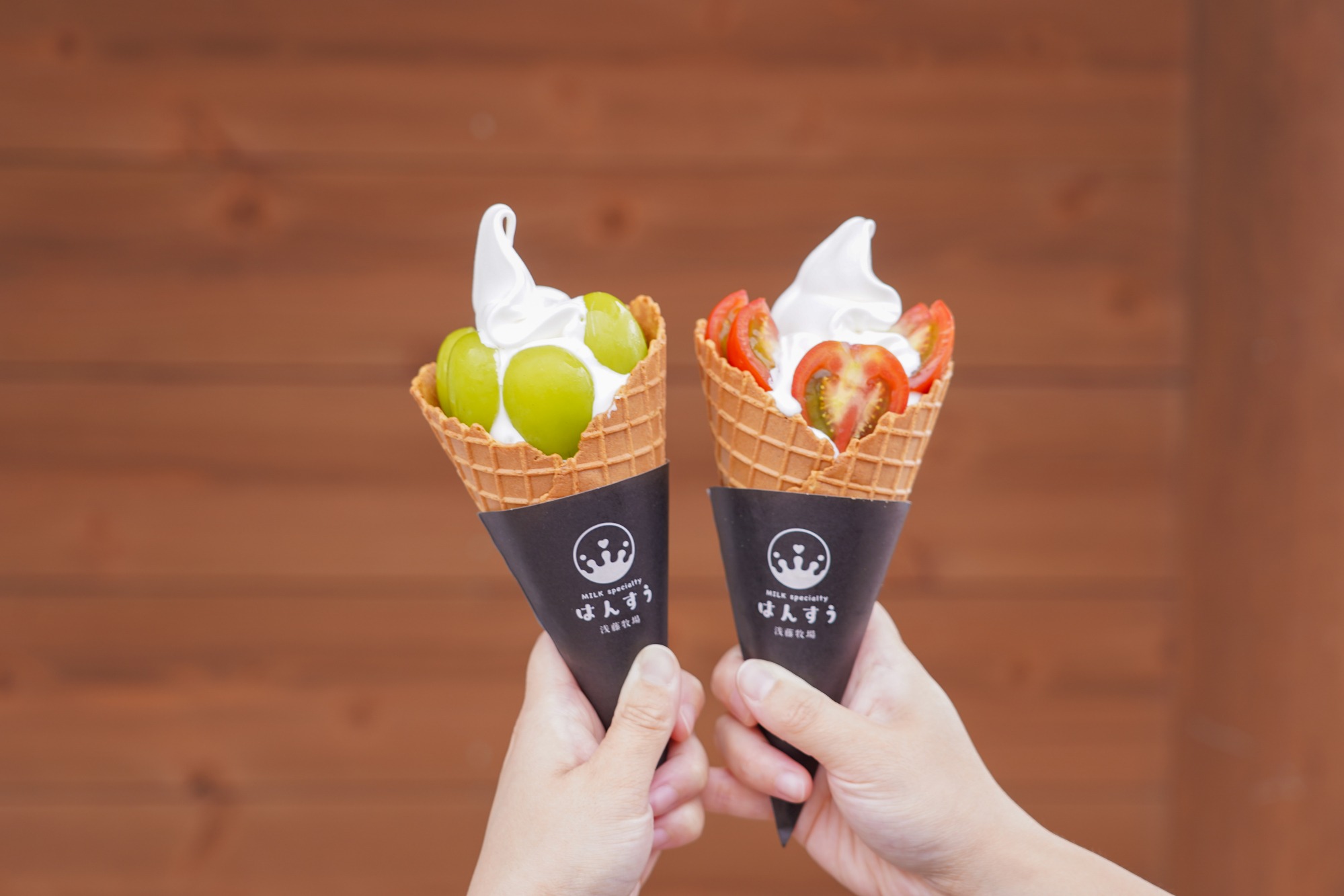 地元の野菜やフルーツが乗った限定メニューも!