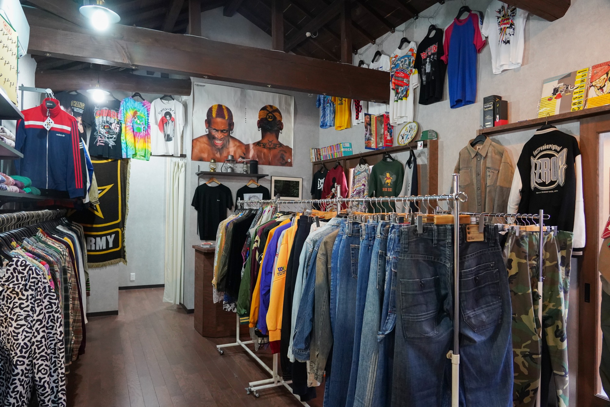 ここでしか出会えない、宝物を探しているような気持になれるショップです。