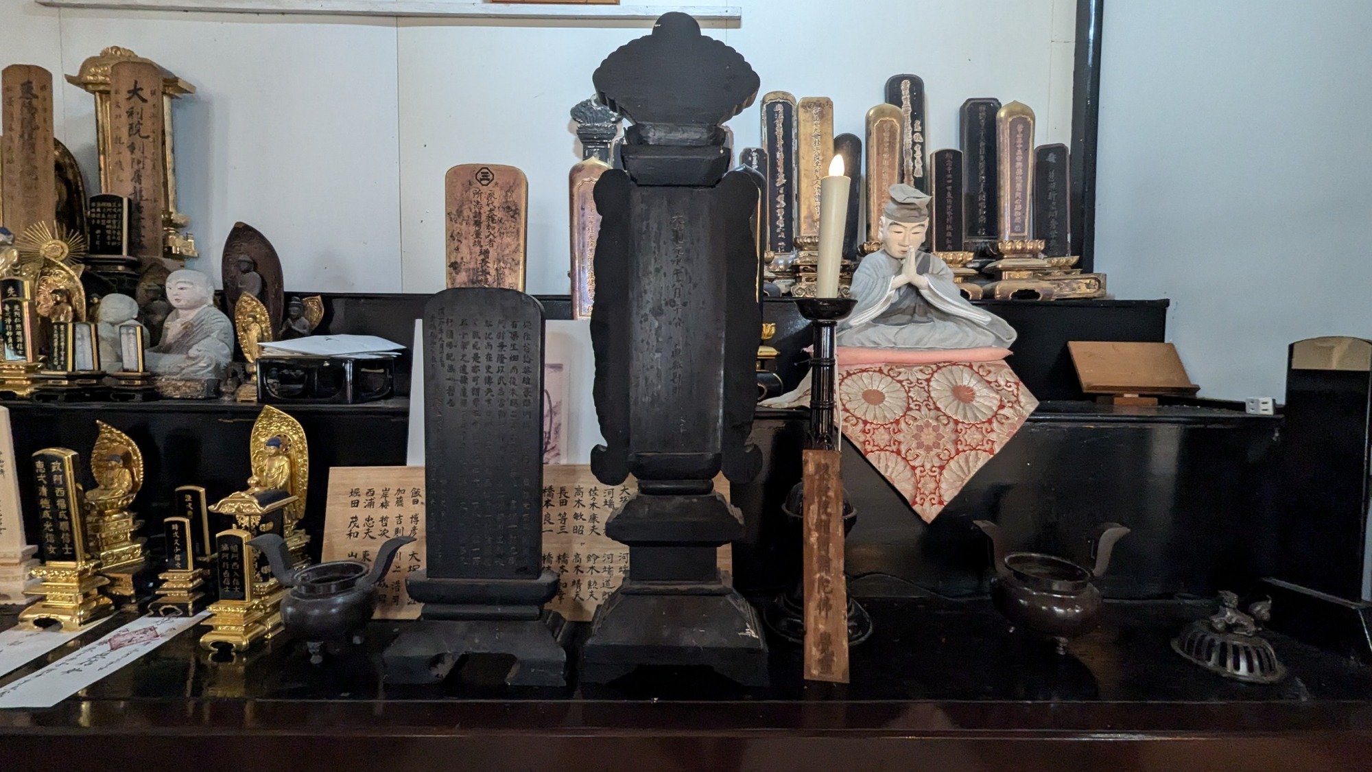 興徳寺にある真柄一族の位牌