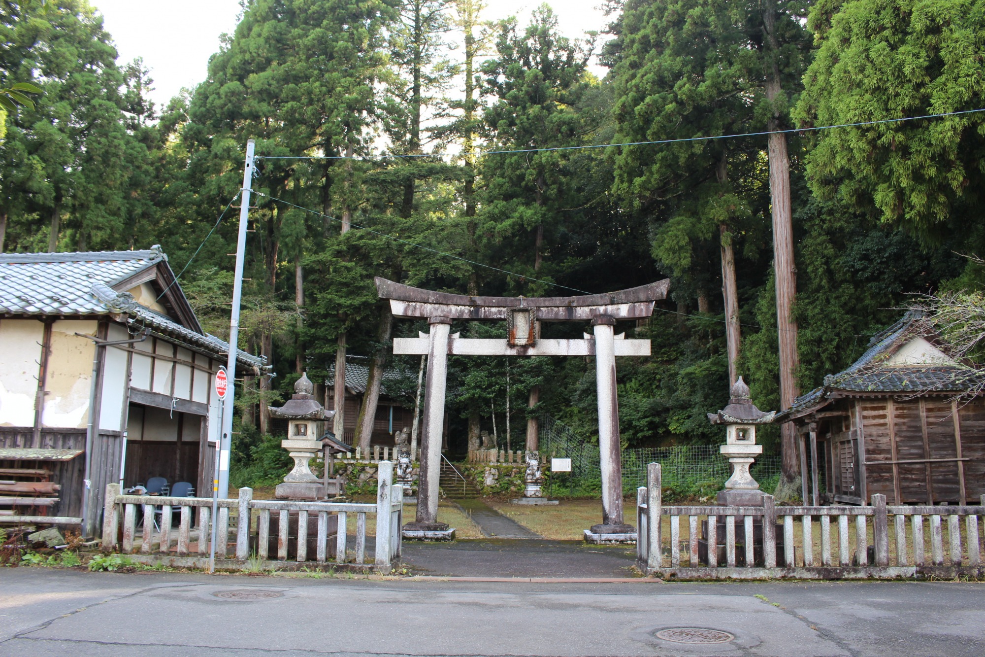 真柄備中守=真柄十郎左衛門=真柄家正が社殿を造立したと伝わる大山咋神社(越前市宮谷町)