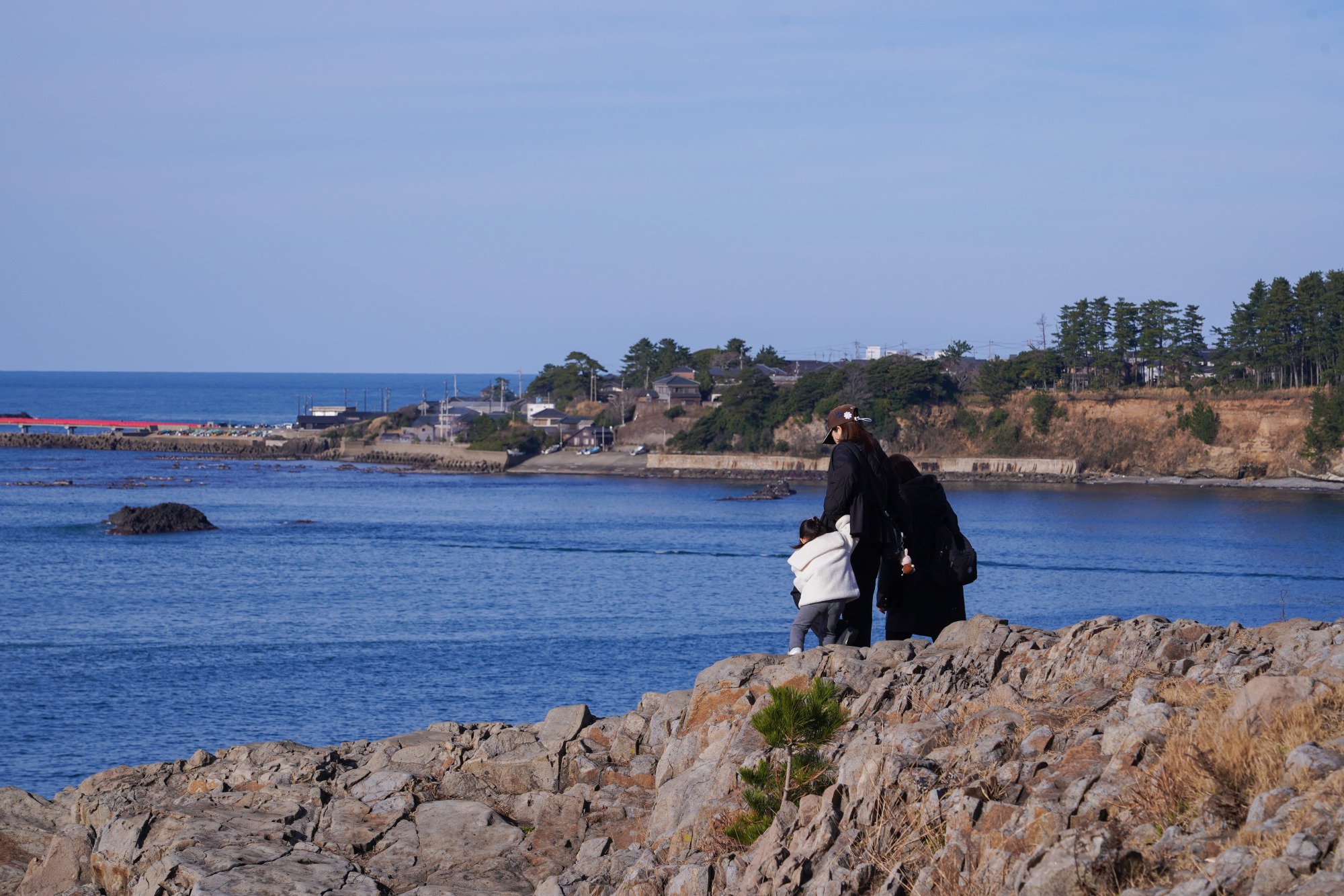 足元には十分注意して景色を楽しんでくださいね