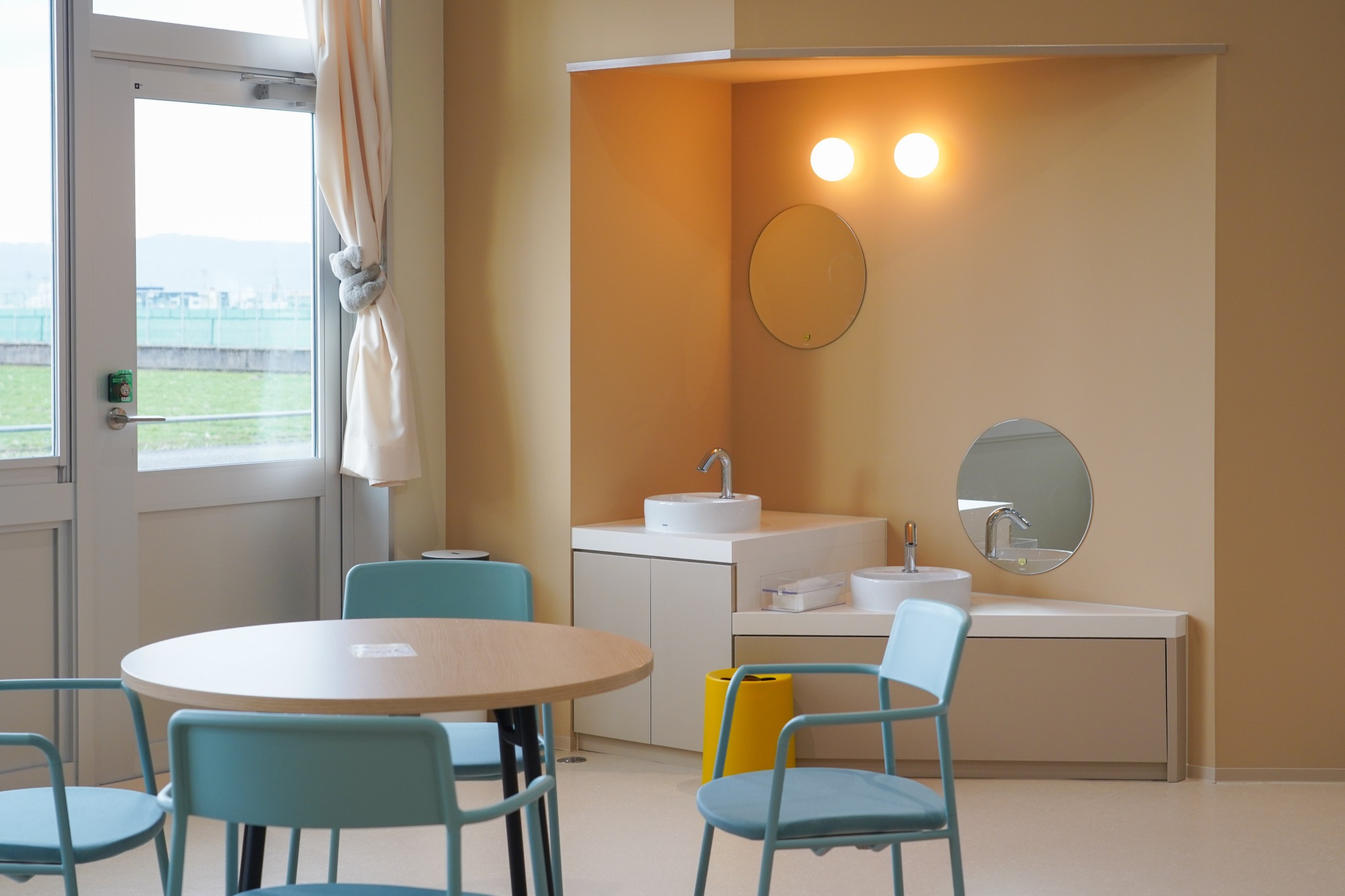 子どもの高さに合わせた手洗い場もあります