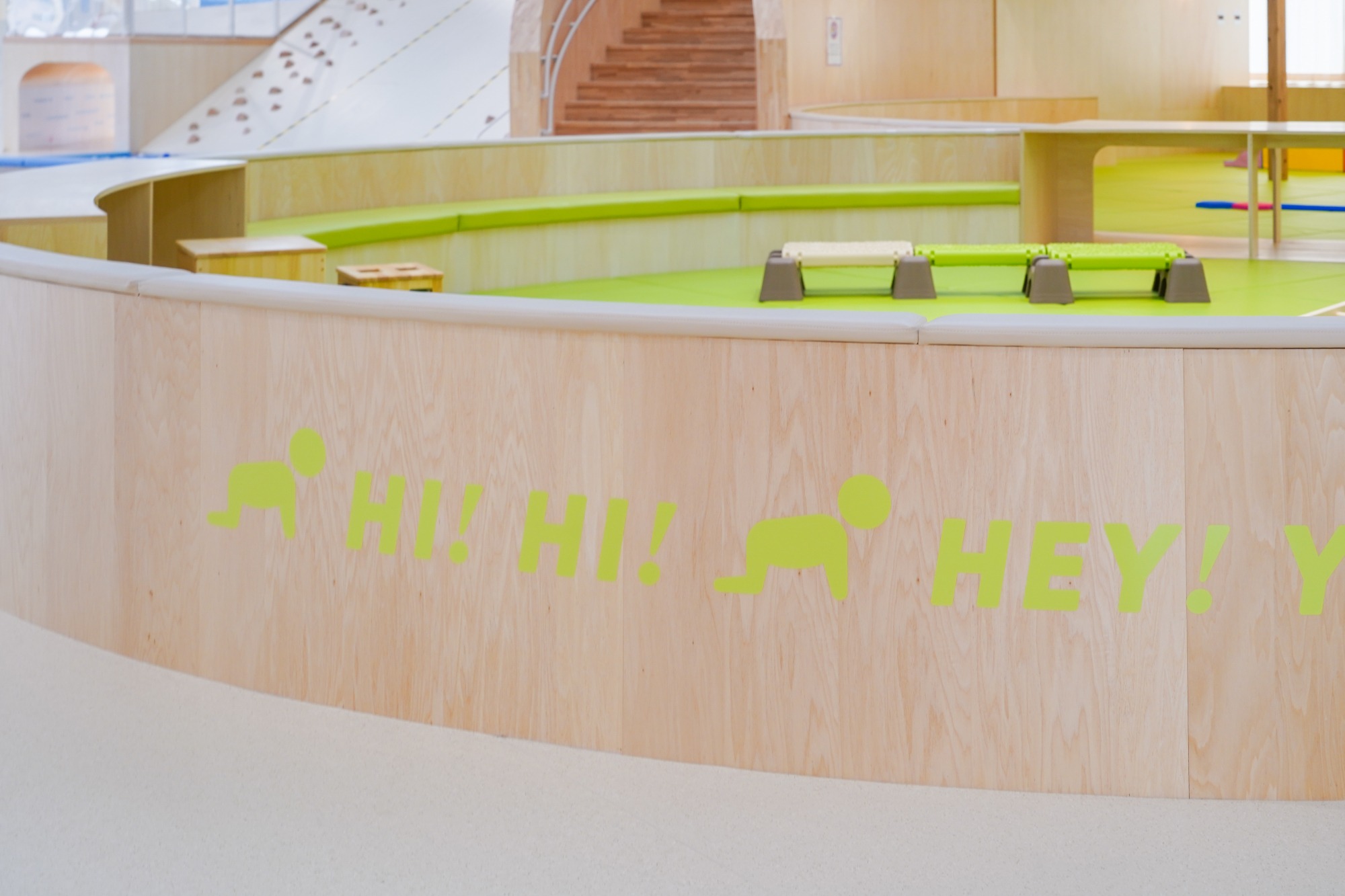 囲いは高さがあるので、大きいお子さんが飛び越えられない仕様になっています。