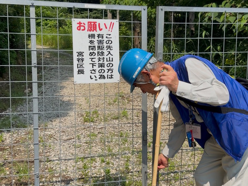 ガイドさんとしか入れない場所…いざ山の中へ！