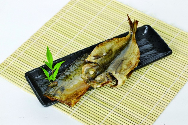 丸ごと骨まで食べられる焼き魚（あじ・さば）　【ふくいの恵み認定商品】