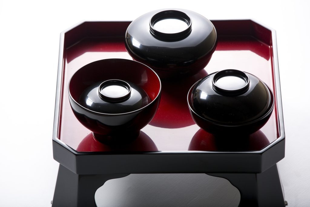 【美品】胴張 御重箱★越前漆器 通産大臣指定 伝統工芸 うるし塗装 美品】胴張 御重箱☆越前漆器 通産大臣指定 伝統工芸 うるし塗装