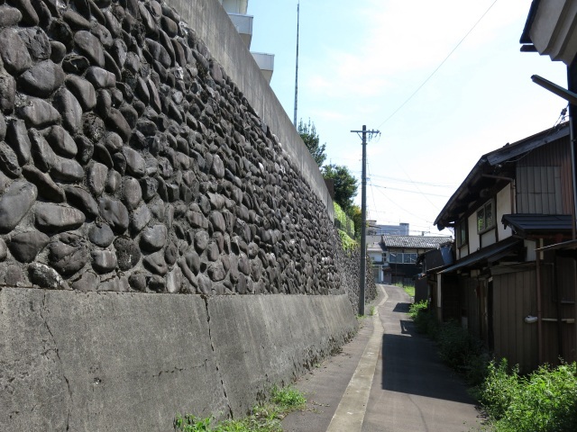 七里壁の石垣