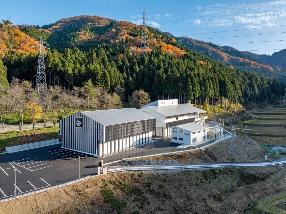 シンフォニー吉田酒造 吉峯蔵直営店マルシェ智｜スポット・体験｜福