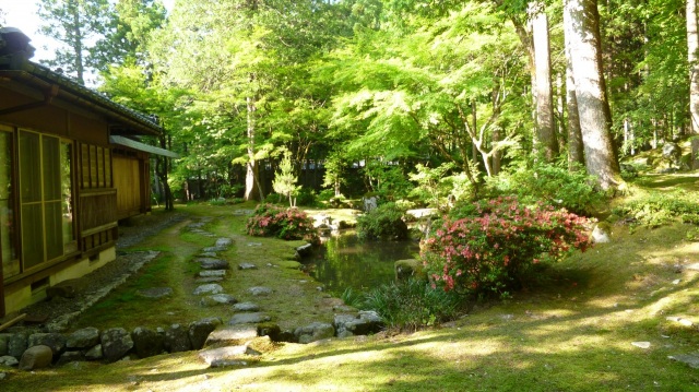 名勝「梅田氏庭園」春の特別公開